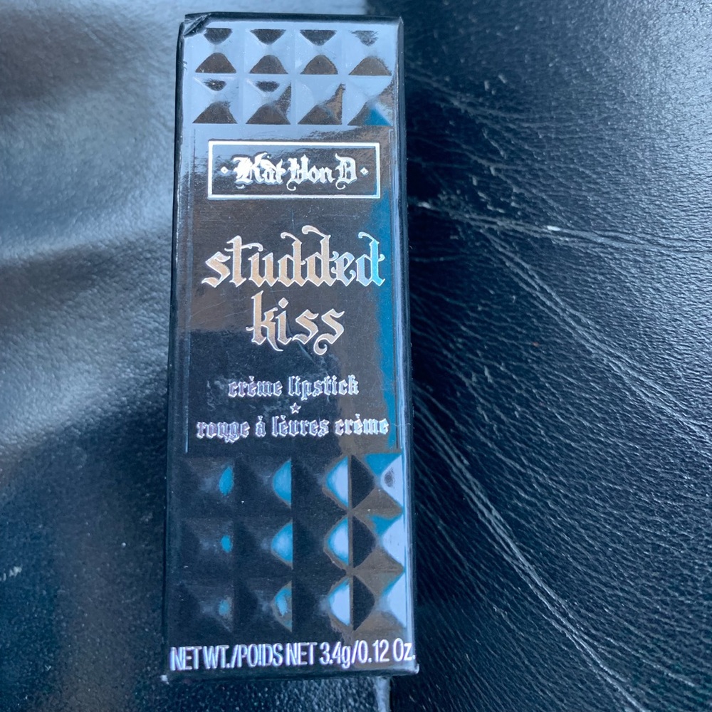 Lipstick - Picture 3 of 3